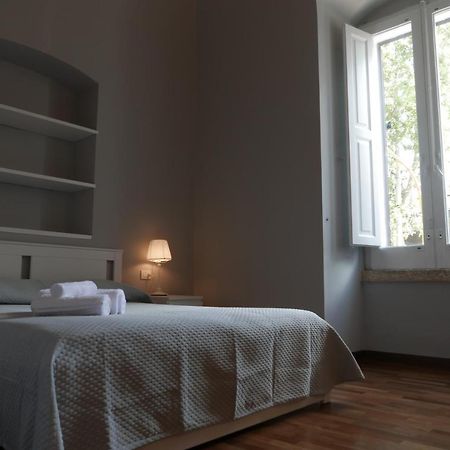 Suite 261 - Intero Appartamento Nel Centro Di บารี ภายนอก รูปภาพ
