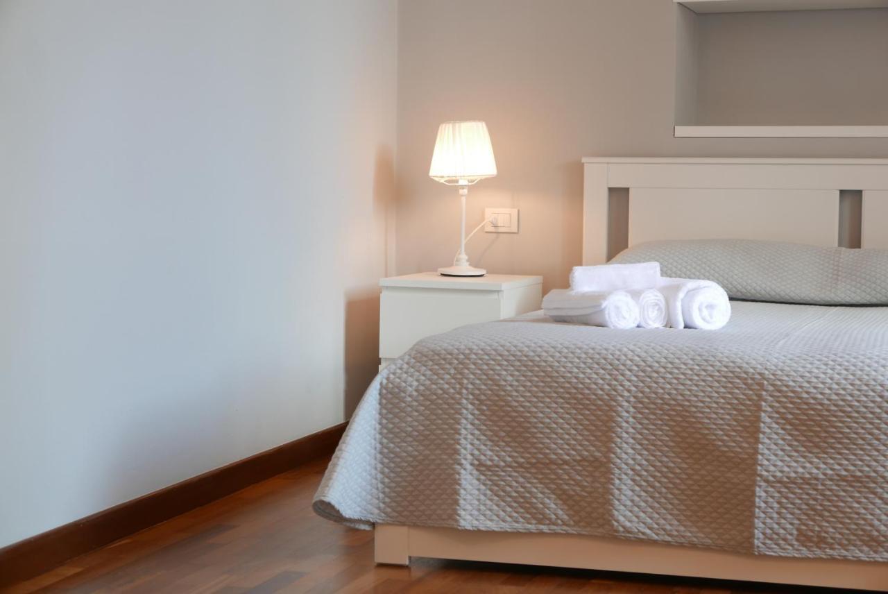 Suite 261 - Intero Appartamento Nel Centro Di บารี ภายนอก รูปภาพ