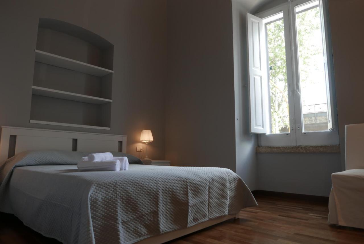Suite 261 - Intero Appartamento Nel Centro Di บารี ภายนอก รูปภาพ